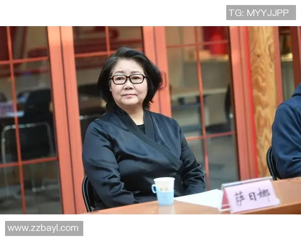 李泓澎:从青涩学子到行业领军人物的成长之路与奋斗故事 李泓澎:从青涩学子到行业领军人物的成长之路与奋斗故事